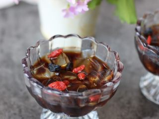 13、红糖冰凉粉,肠胃不太好的可以直接喝常温的