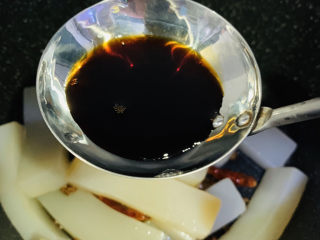 10、麻辣魔芋,加少许酱油；