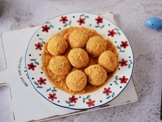 7、擂沙汤圆,成品图