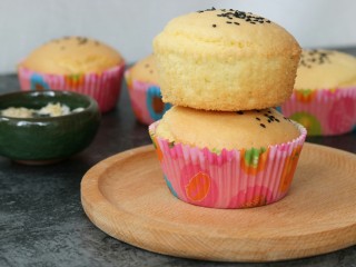 14、老式无水蛋糕,真的好好吃，小时候的味道～