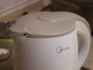 13、抹茶草莓挞(Matcha Strawberry Tart),烧开水