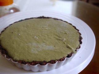 27、抹茶草莓挞(Matcha Strawberry Tart),可以用手摸的时候，把它取出来
