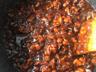 16、香菇鸡丁酱,小火慢炖收汁