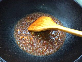 14、酱炒三丁,下酱炒香