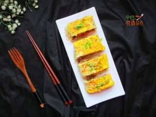 13、家常版烤冷面（面条版）,很受欢迎的一道街头小吃，自己做起来更卫生健康