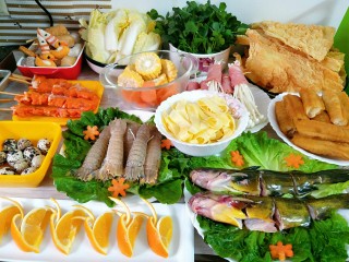 2、酸汤鱼火锅&骨汤火锅,该清洗的清洗