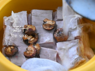 11、苏州樱桃肉，酥烂入味，色香味俱佳！,放入山楂、红曲米、汤汁