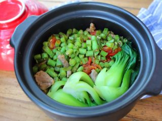 14、豆角煲仔饭,成品图1