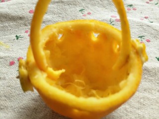 10、冰橙山药,9.一个小花篮就组装好了。