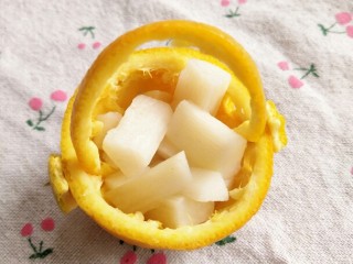 18、冰橙山药,17.把山药放到花篮里。