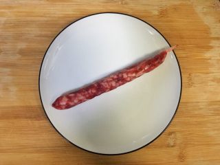 1、超满足便当(4),腊肠一根 解冻