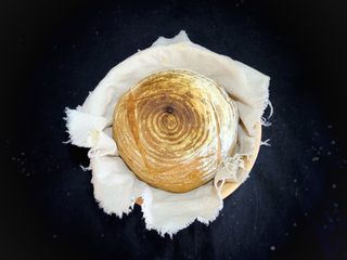 15、冬至美食 乡村面包,烤箱放热水 预热烤箱190度