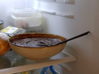 7、简单费列罗巧克力球,放到冰箱里,至少6个小时,时间越长,节后会越简单