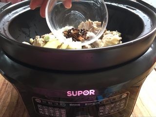 6、【洋参枣杞鸡汤】补气养神的高考餐,放大料花椒