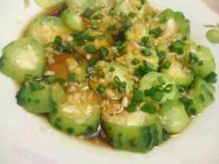 6、蒜蓉蒸丝瓜,出锅