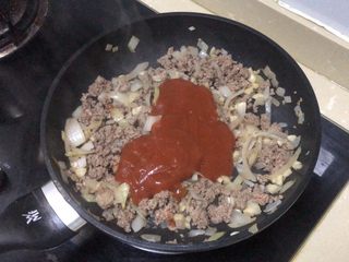 14、番茄肉酱意面,加入意大利面酱或者蕃茄酱