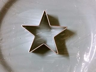 13、蔓越莓糯米饭,用自己喜欢的模具，尽量不要太多棱角的