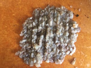 15、韭菜盒子,剁碎