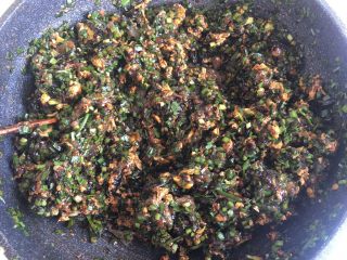 22、韭菜盒子,搅拌均匀