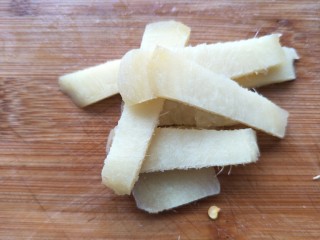 5、老干妈炒花菜,姜切片