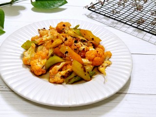 15、老干妈炒花菜,美味不可挡