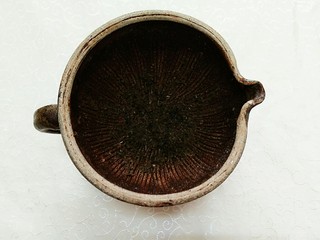 7、安化擂茶,加入安化黑茶继续捣碎！