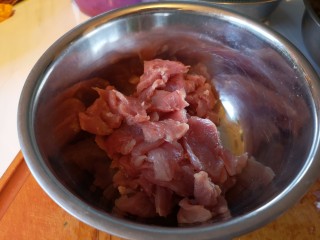 4、肉片豆花/不辣版,里脊肉切片儿。