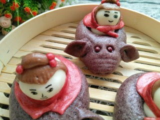 23、趣味馒头,不要让吃饭,仅仅是为了填饱肚子。其实,我们还可以,在一顿,高颜值的,有趣的饭菜里,体验快乐,愉悦心情!