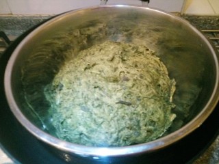 10、红薯叶馒头,发酵好了可以做了。