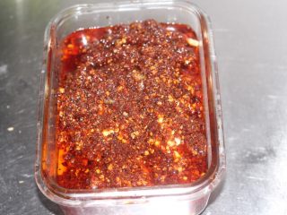 13、红油笋尖 最爱这种辣,直接淋在嫩笋上，让红油浸泡过笋尖。