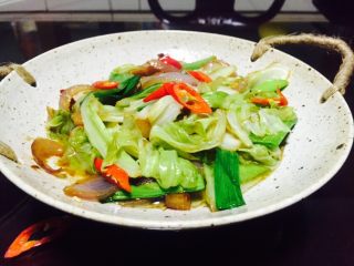 18、干锅包菜（简易版）,开吃咯～