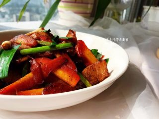12、#猪五花肉#胡萝卜回锅肉,成品。
