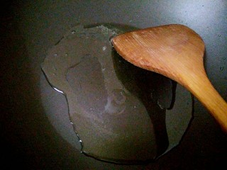 11、小炒四季豆,锅里热油