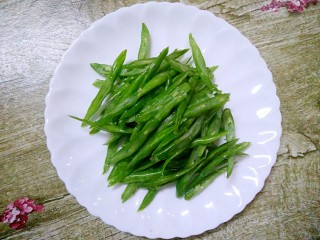 14、小炒四季豆,盛起来备用