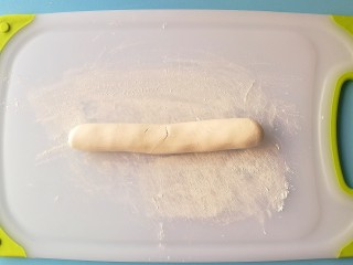 9、#冬至#花生芝麻汤圆,搓成长条