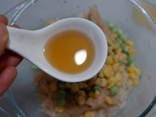 11、多彩莲藕鸡肉糕,料酒