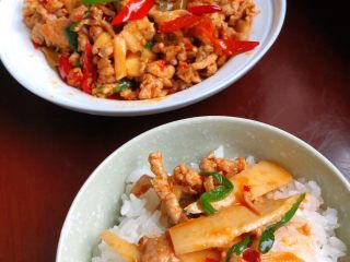 11、泡椒炒肉丝,“米饭杀手”啊！