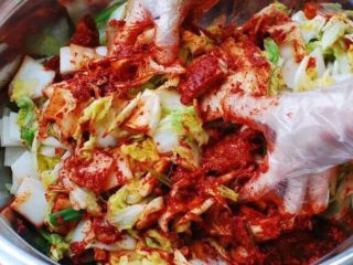 19、【下饭菜】腌菜集锦,大白菜和酱料拌匀