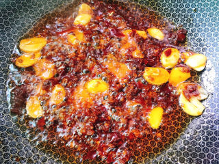 12、四川回锅肉,炒出红油色