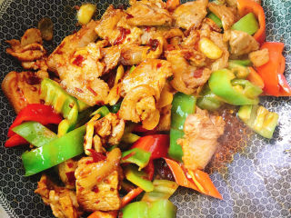 17、四川回锅肉,炒辣椒