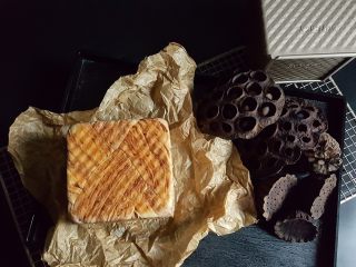 25、大理石纹豆沙吐司,成品