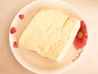 3、完美的下饭菜 腊肠烧豆腐,北豆腐1块