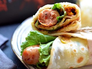 20、鸡蛋灌饼香肠卷,成品