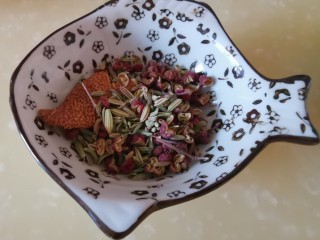 5、冬至美食~黄芪党参芡实牛骨汤,花椒孜然陈皮去湿理气