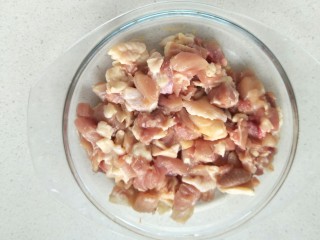 6、鸡肉咖喱饭,鸡腿肉切块