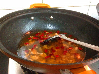 6、香辣日本豆腐,大半碗热水