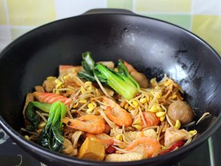 20、做年货-麻辣烫,诱人的麻辣烫就做好喽