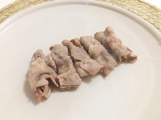 7、肥牛炒饭,变色捞出备用