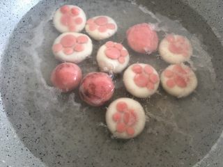 13、猫爪小汤圆,热锅沸水下入小汤圆