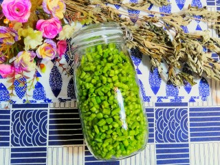 14、自制酸豆角,接下来就静待时间的变化了……